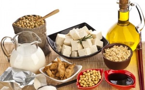 Bị buồng trứng đa nang nên ăn uống thế nào?