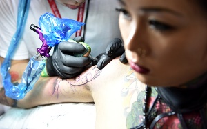 Nghệ sỹ gây ấn tượng ở ngày hội xăm mình