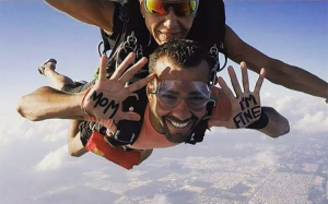 'Mẹ ơi, con ổn!'