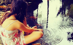 Nàng khô hạn có nên dùng gel estrogen