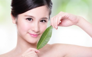 Có nên bổ sung hormone để mãi xuân sắc, trẻ trung?