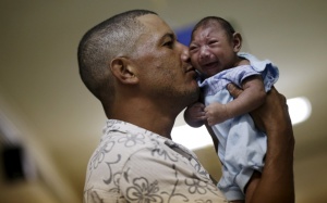 WHO kêu gọi sử dụng hệ thống phát hiện bệnh bại liệt để tầm soát Zika