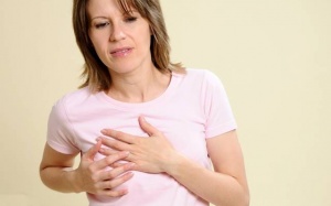 Đau ngực và mất ngủ: Dấu hiệu nguy hiểm nhưng thường bị bỏ qua