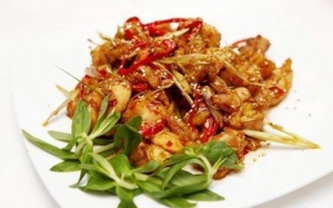 Học cách làm gà xào sả ớt ngon đúng điệu