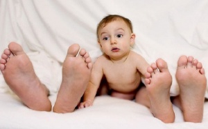 Vợ chồng dễ bị rối loạn tình dục khi cho con ngủ chung