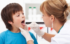 4 cách chữa viêm amidan bằng thảo dược