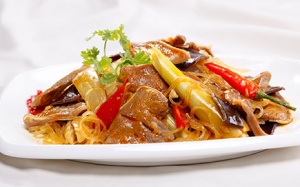 Giòn ngon đầu tuần với lưỡi lợn xào lăn