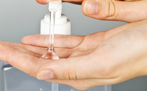 Bị khô hạn, tại sao dùng chất bôi trơn mãi không hết khô?