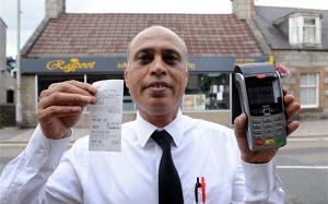 Bữa ăn giá hơn 3 triệu, khách trả nhầm 33 tỷ đồng