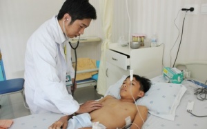 TP.HCM: Bệnh nhi bị lõm ngực tăng bất thường