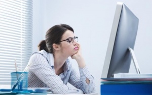 Vị trí ngồi làm việc nào ở văn phòng sẽ khiến bạn mau già?