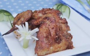 Đổi món cuối tuần với cánh gà nướng sả