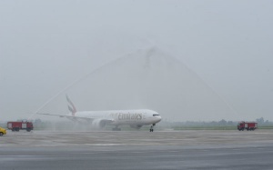 Hãng hàng không Emirates mở đường bay mới đến Yangon và Hà Nội