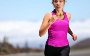 Bị loãng xương đừng đi bộ nhiều kẻo gãy xương!