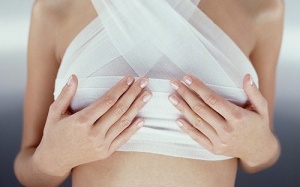 Phụ nữ phẫu thuật ngực có nguy cơ mắc ung thư cao