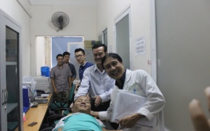 Một nam thanh niên muốn hiến... đầu người tại BV Việt Đức