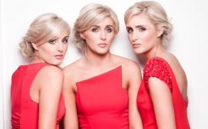 Ba chị em người mẫu xinh đẹp giống nhau như… “ba giọt nước”