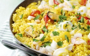 Biến tấu với cơm chiên hải sản ngày cuối tuần