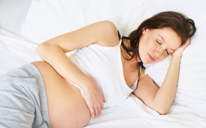 Mang bầu 5 tháng bị cảm cúm, con có bị dị tật không?