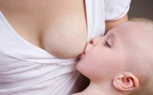 Đường trong sữa mẹ giúp trẻ sơ sinh phòng tránh nhiễm liên cầu khuẩn nhóm B