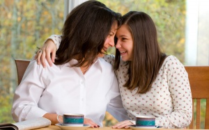 Tôi nên nói gì với con gái tuổi teen về... sex