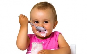 11 loại thực phẩm nên và không nên cho trẻ sơ sinh ăn