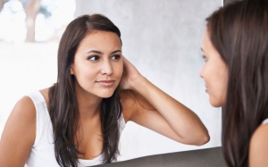 Nhận diện sức khỏe qua 10 biểu hiện của khuôn mặt