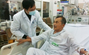 Người nhà nằng nặc “xin về để chết”, bác sỹ vẫn cứu sống ngoạn mục