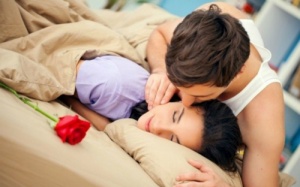 Đàn ông phơi nắng nhiều sẽ giỏi 'chuyện ấy' hơn