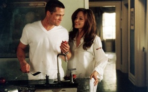 Kết cục nào cho những cuộc tình “ngoài luồng” trên phim trường?