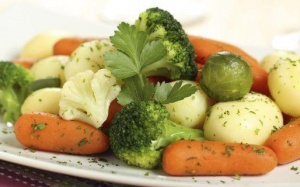 7 lý do tại sao bạn nên ăn rau luộc