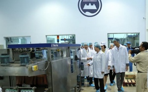 Đoàn đại biểu Quốc hội thăm nhà máy sữa Vinamilk tại Campuchia