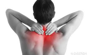 Inforgraphic: Điều trị đau vai gáy tại nhà như thế nào?