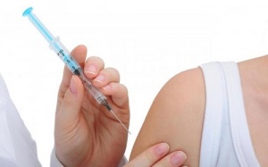 Coi chừng chết vì tiêm vitamin C để làm đẹp