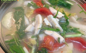 Nhanh & gọn: Canh chua cá mai ngọt thanh vị biển