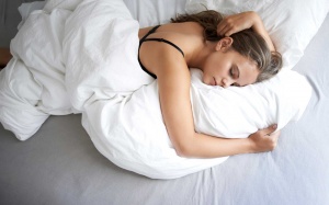 Video: Vì sao phụ nữ nên ngủ nhiều hơn nam giới?