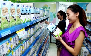 Từ tháng 10 bạn có thể ngồi nhà mua sữa 'xịn' qua mạng