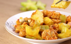 Sườn xào khế đậm đà cho bữa cơm Thu