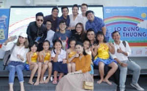 Các sao Việt nô nức chung sức chung lòng đỡ đầu trẻ em SOS