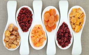 Vì sao bạn nên ăn trái cây khô mỗi ngày?