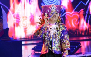 Xuân Hinh thăng hoa trong Liveshow Vua hài đất Bắc