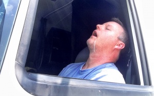  Chảy nước miếng khi ngủ có phải mắc bệnh?