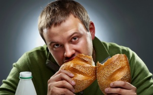 Chuyện lạ có thật: Ăn bánh mỳ cũng bị say rượu