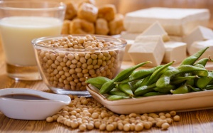 Đậu nành giúp giảm nguy cơ loãng xương sau mãn kinh