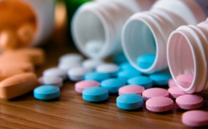 Dễ viêm loét dạ dày vì uống thuốc giảm đau, chống viêm