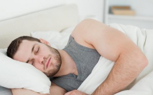 Giấc ngủ tác động thế nào tới khả năng sinh sản của nam giới?