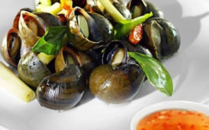 Cuối tuần làm ốc bươu hấp sả ớt ăn chơi