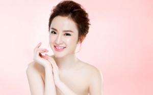 Da sáng mịn nhờ bột cám gạo + Mật ong