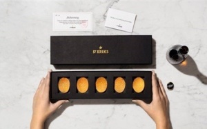 Cận cảnh miếng bim bim khoai tây giá 250.000 đồng một miếng