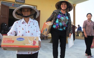 Vinamilk ủng hộ 2 tỷ đồng tiền mặt cứu trợ đồng bào vùng lũ